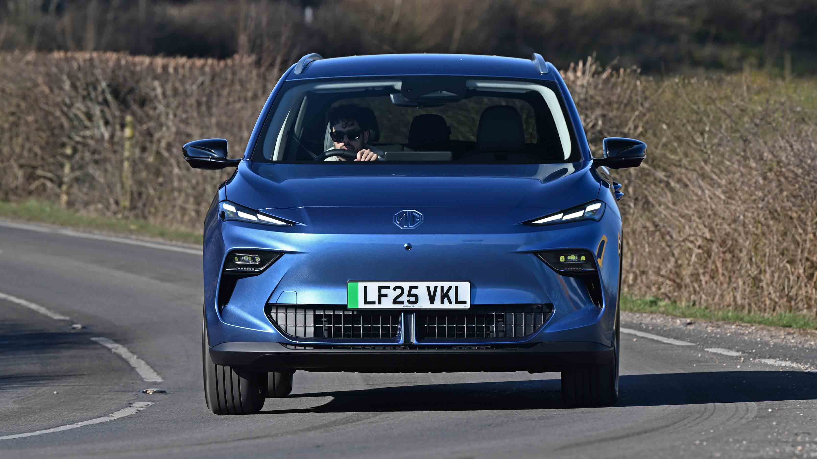 MGS5 EV - front, full width