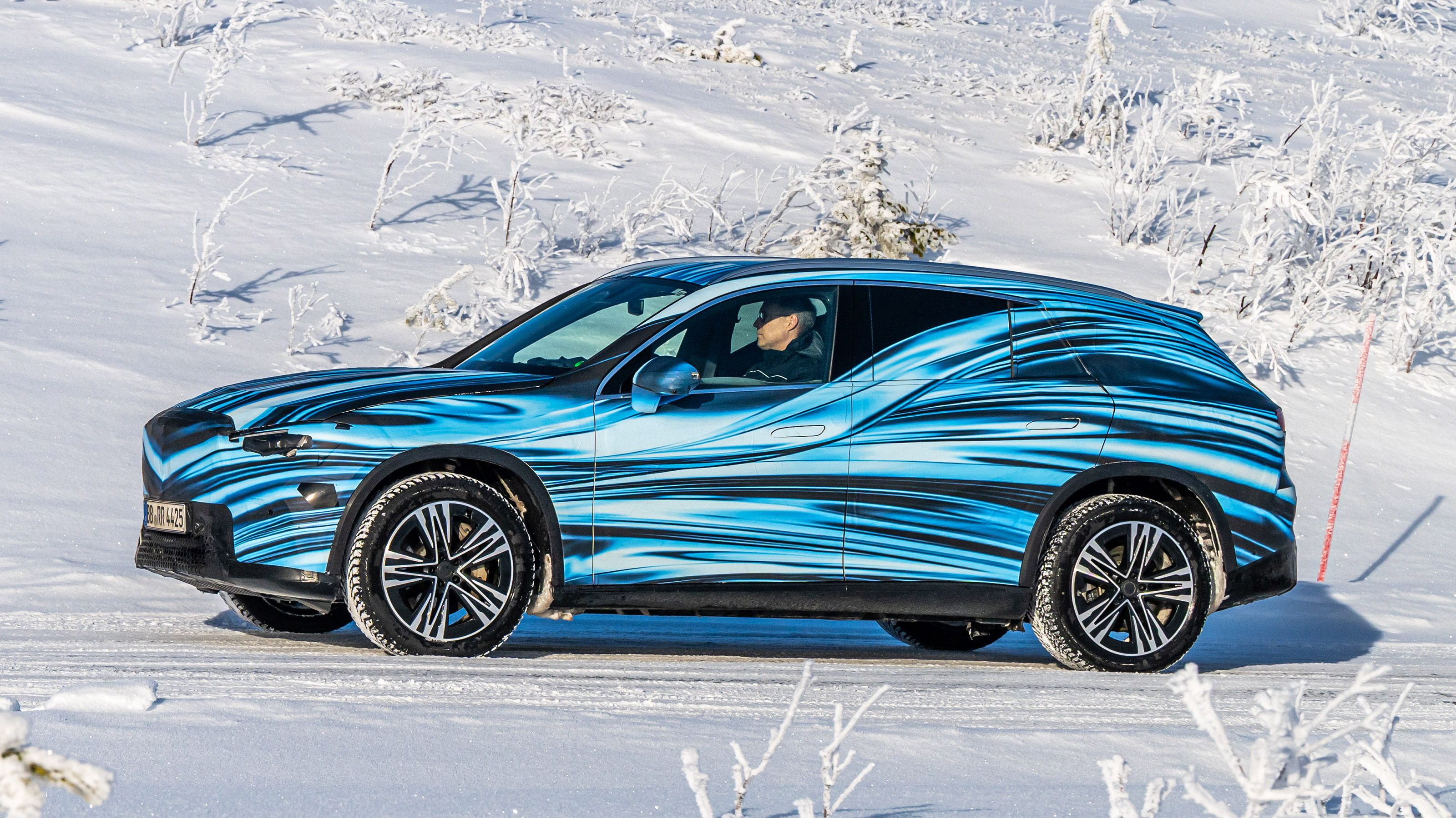 Mercedes GLC prototype - side