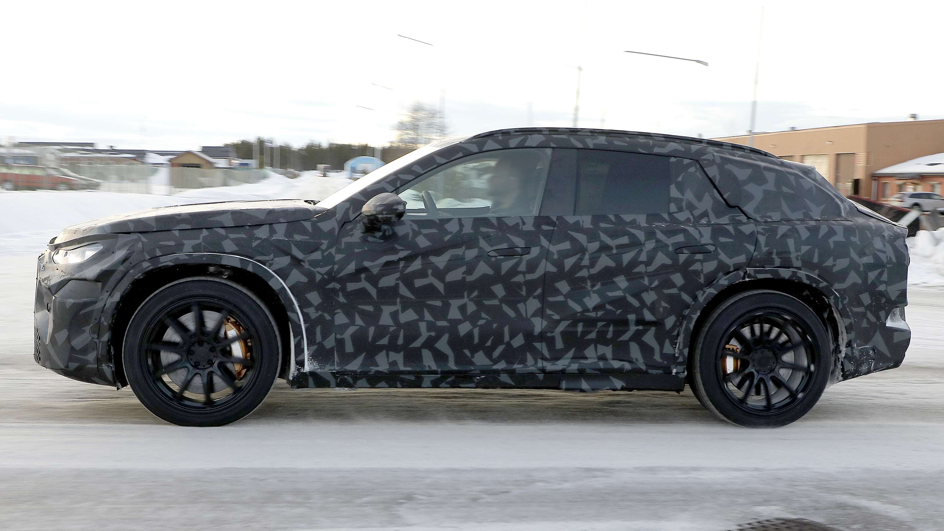 Mercedes-AMG SUV - side profile