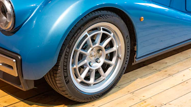 Morgan Supersport soft-top - alloy wheels