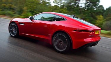 Jaguar F-Type - rear tracking