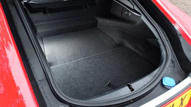 Jaguar F-Type - boot