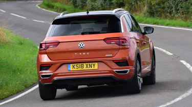 Volkswagen T-Roc - rear cornering
