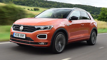 Volkswagen T-Roc - front tracking