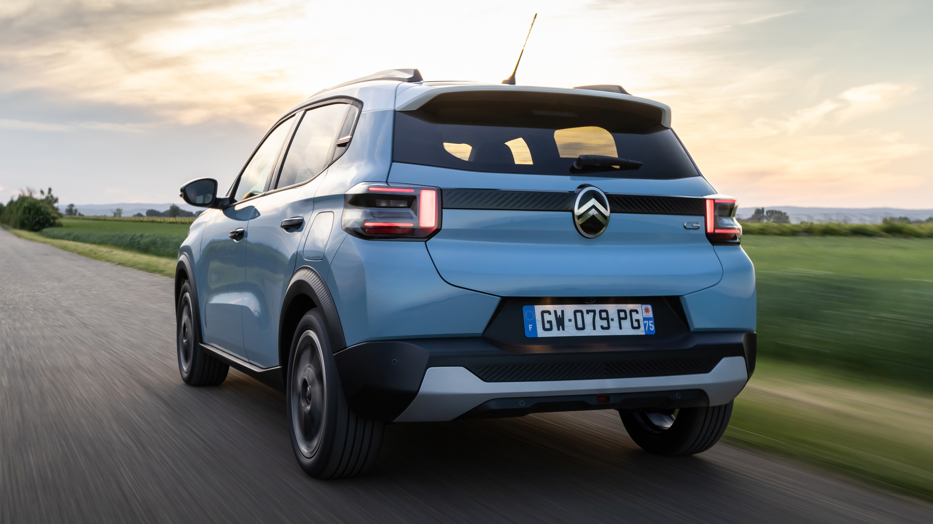 Citroen C3 - rear 3/4 tracking