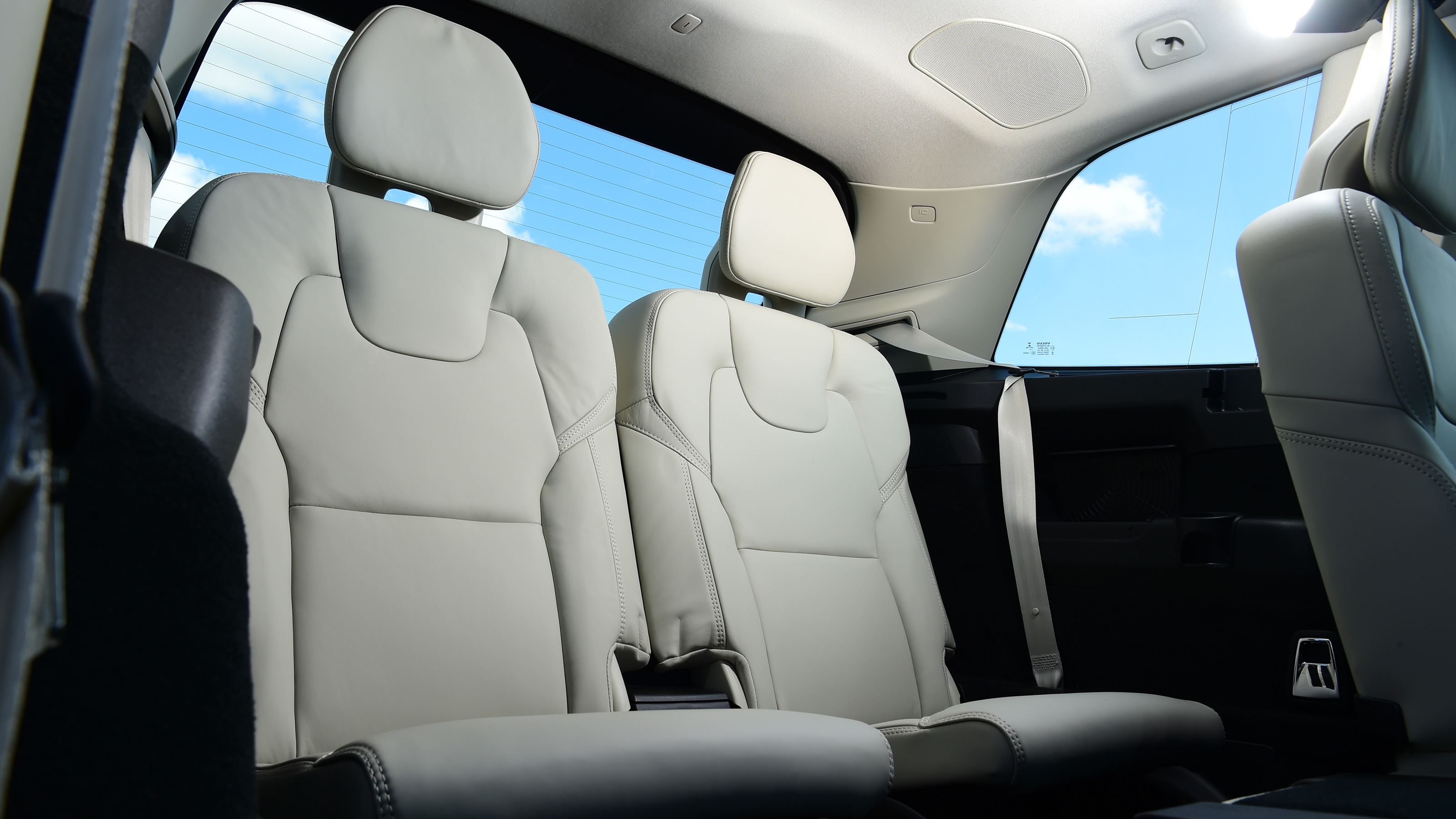Volvo XC90 - third row seats