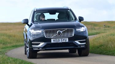 Volvo XC90 - front cornering
