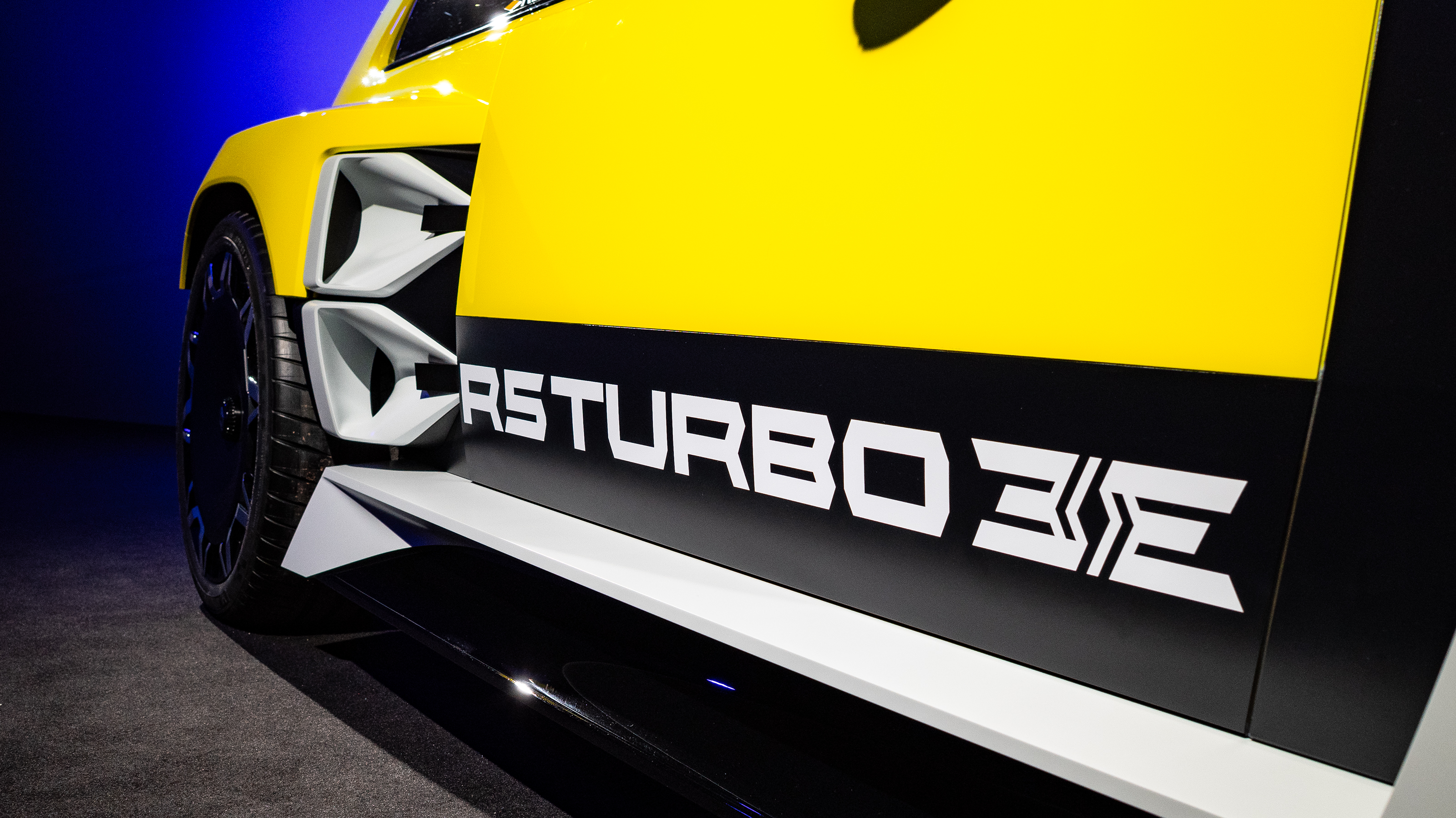 New Renault 5 Turbo 3E Ellis Hyde - side badging