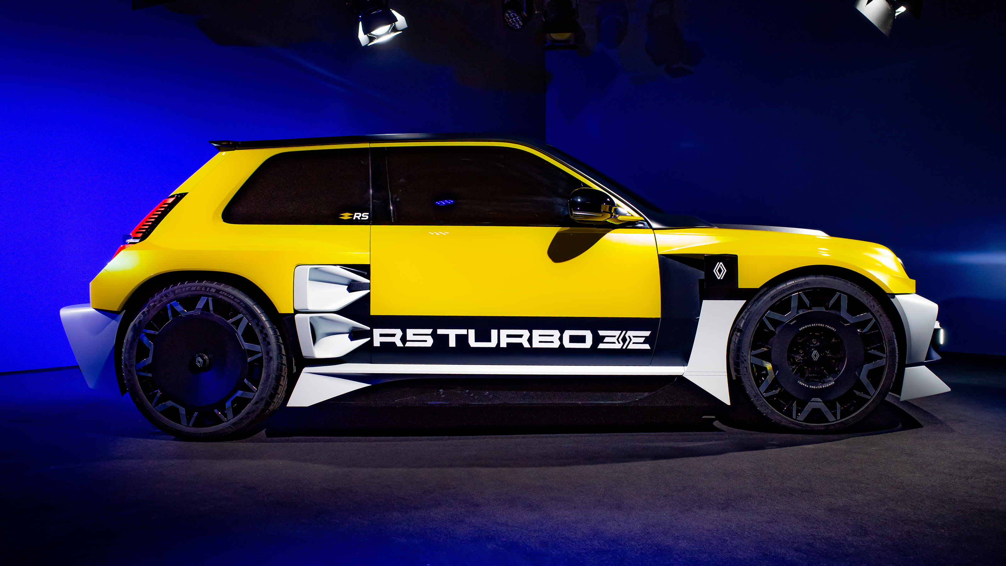 New Renault 5 Turbo 3E Ellis Hyde - side profile