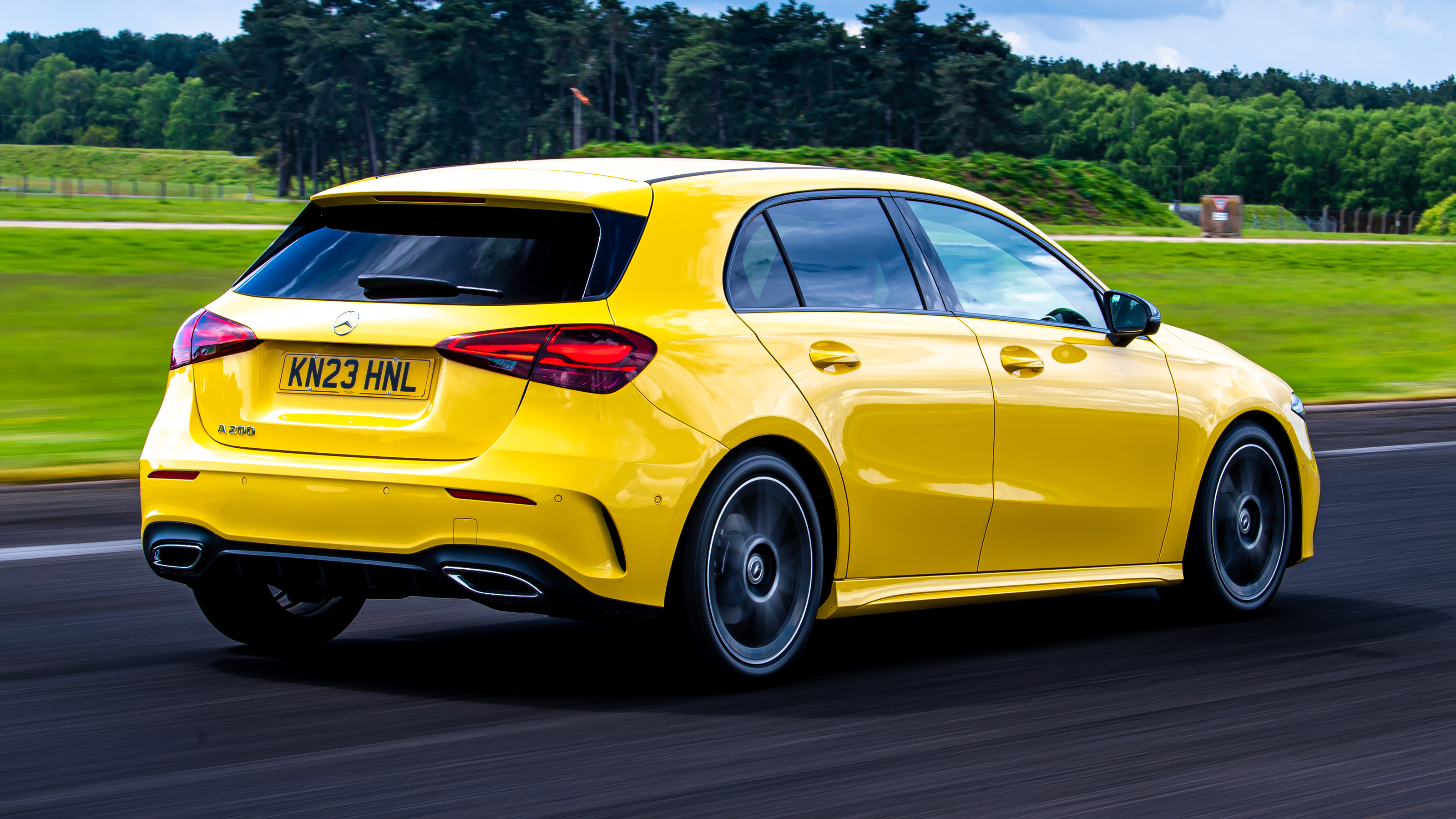Mercedes A-Class - rear tracking