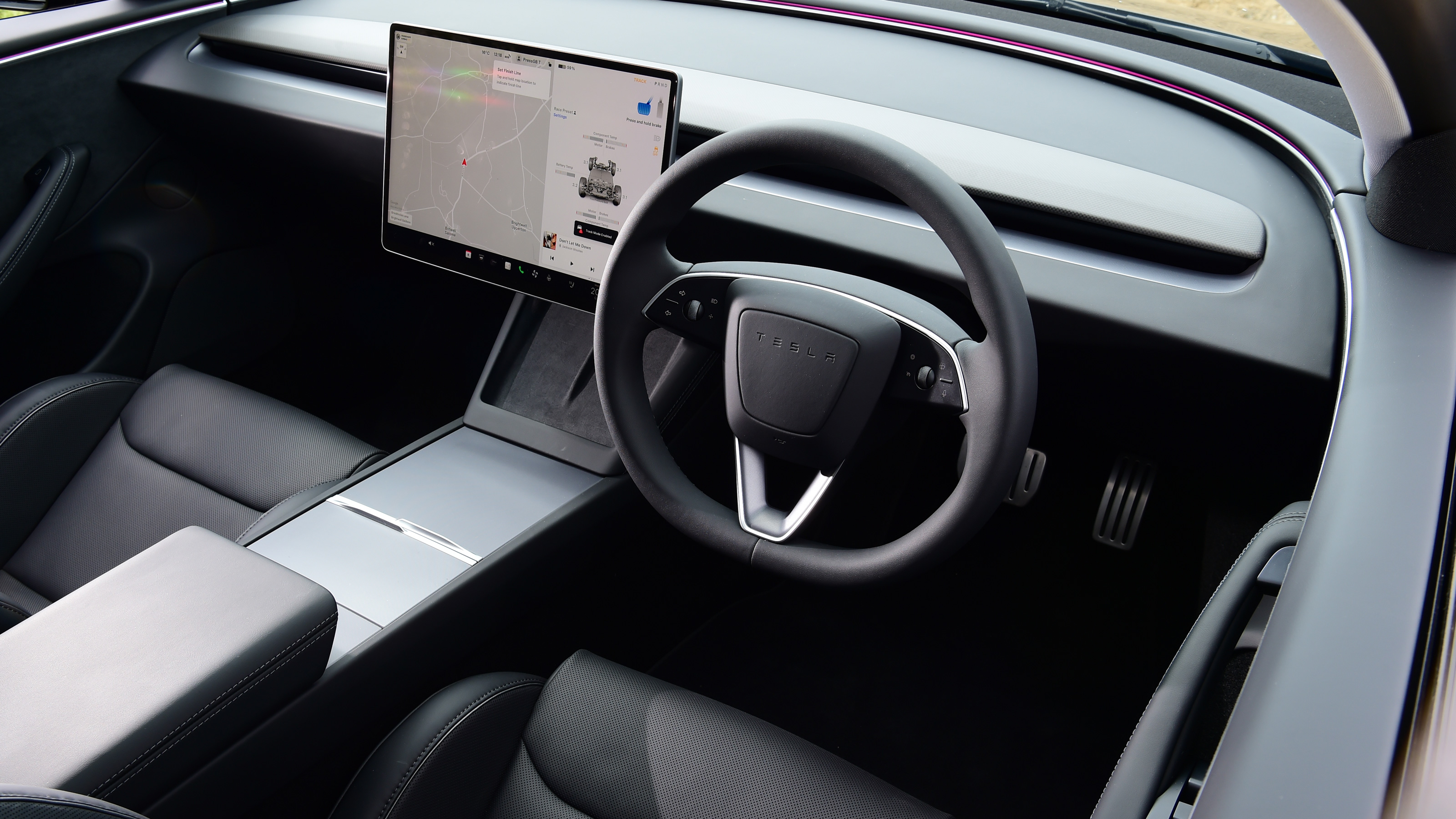 Tesla Model 3 - interior
