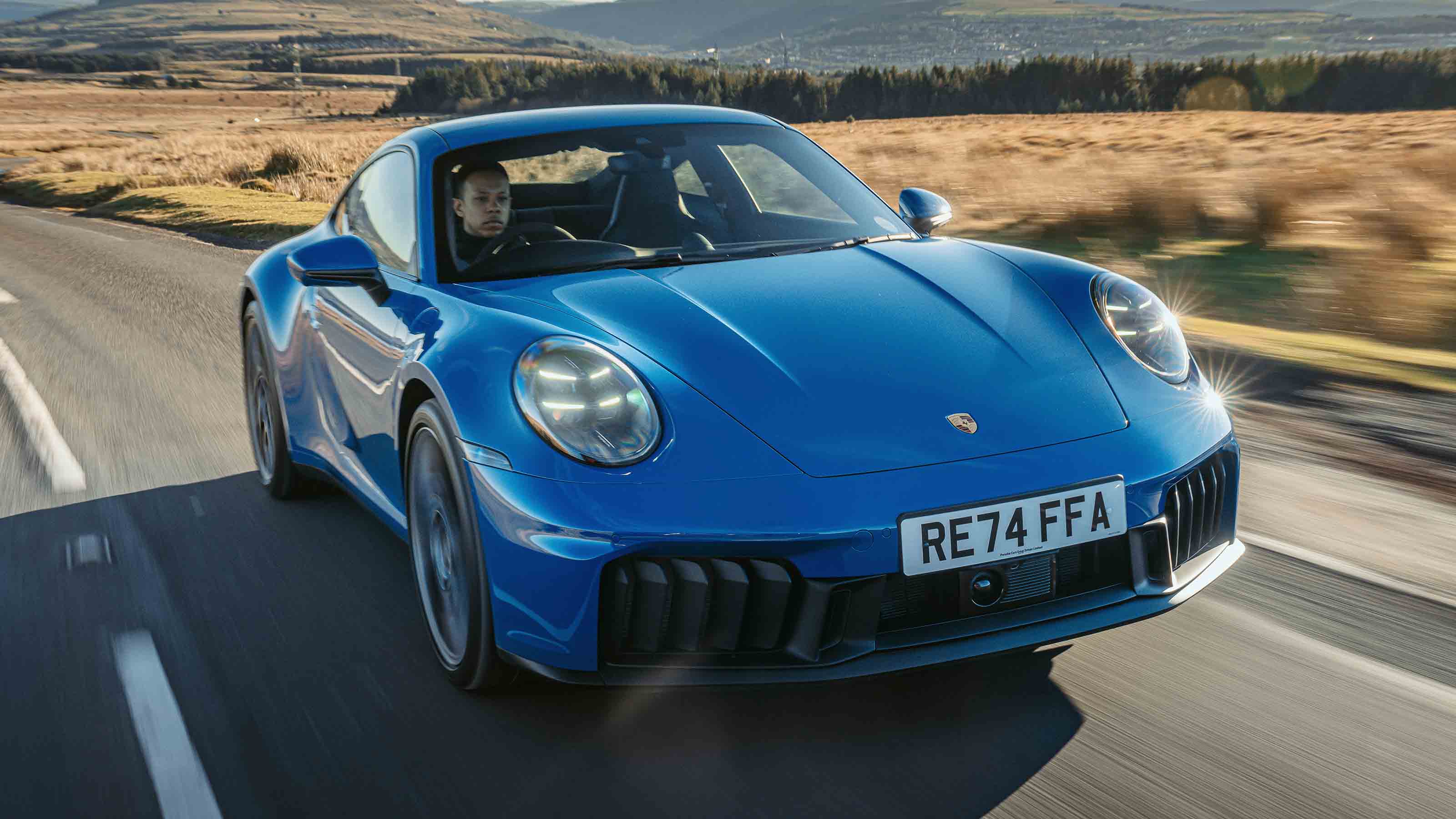 Porsche 911 - main image