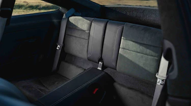 Porsche 911 - rear seats