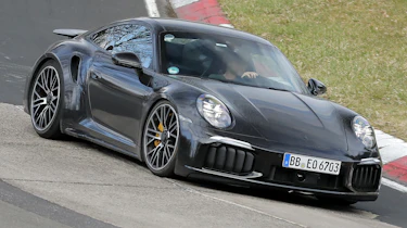 Porsche 911 Turbo S Facelift - front 3/4
