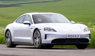 Porsche Taycan 4S - front tracking