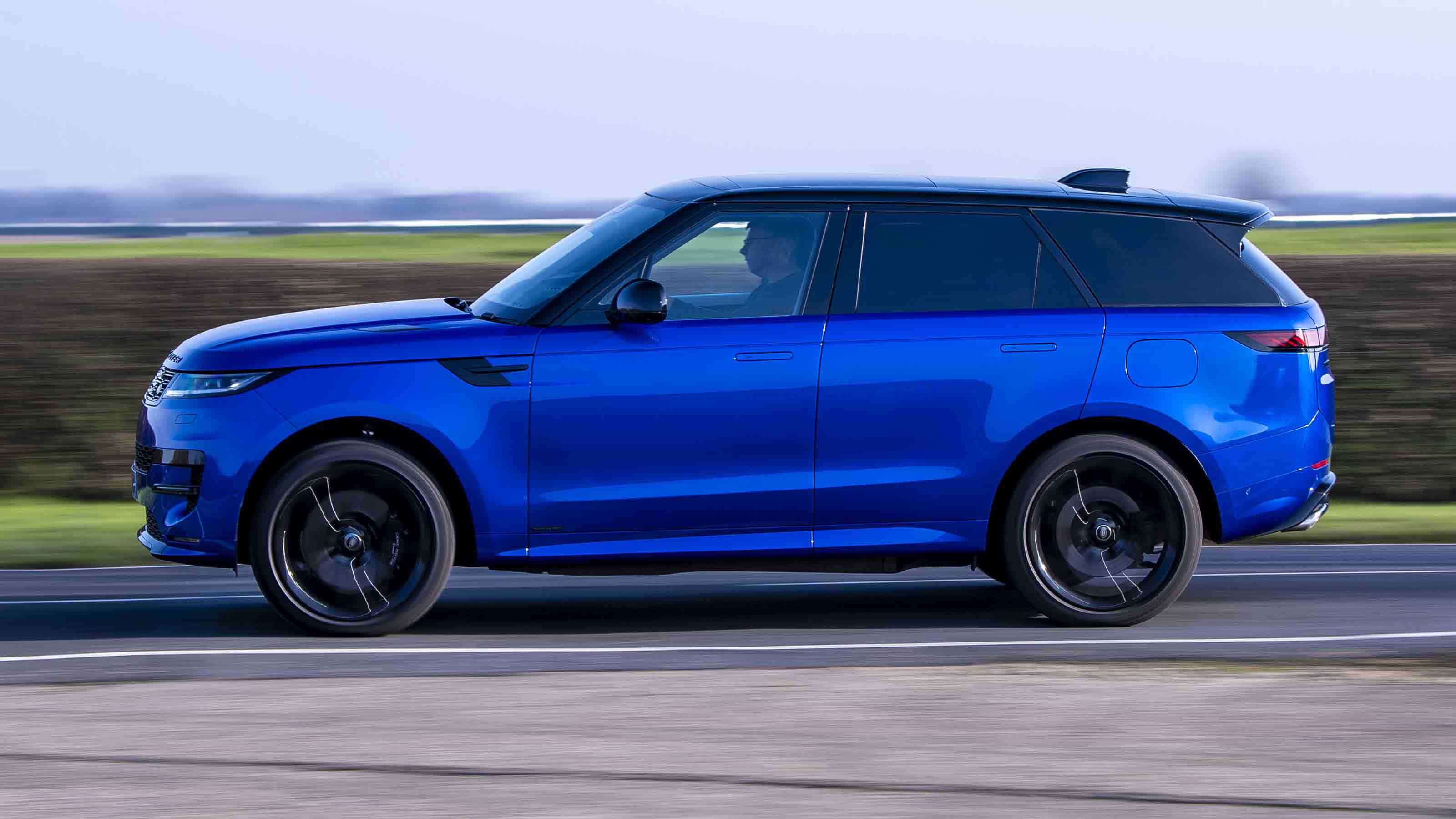 Range Rover Sport - side