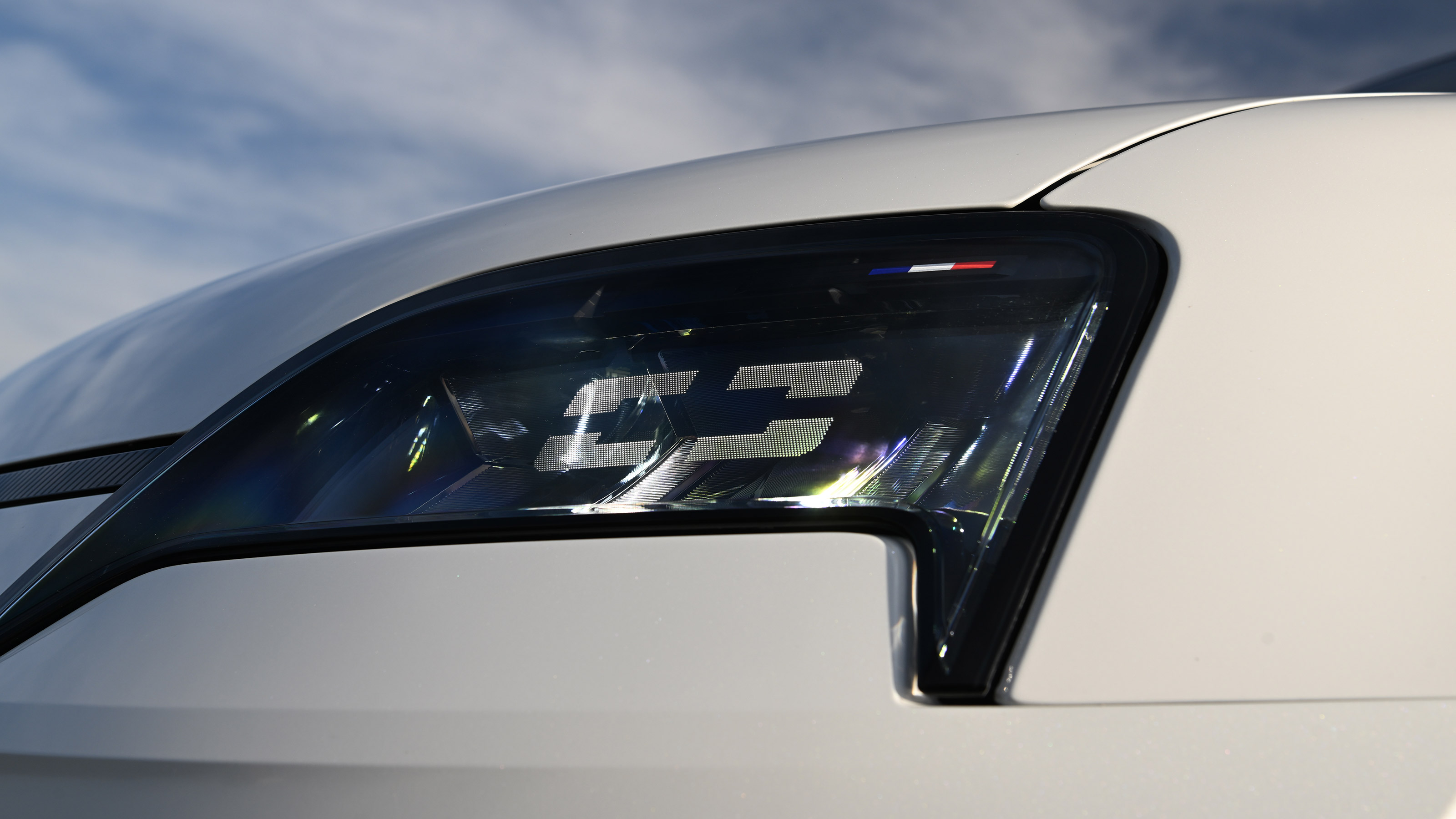 Renault 5 - front light