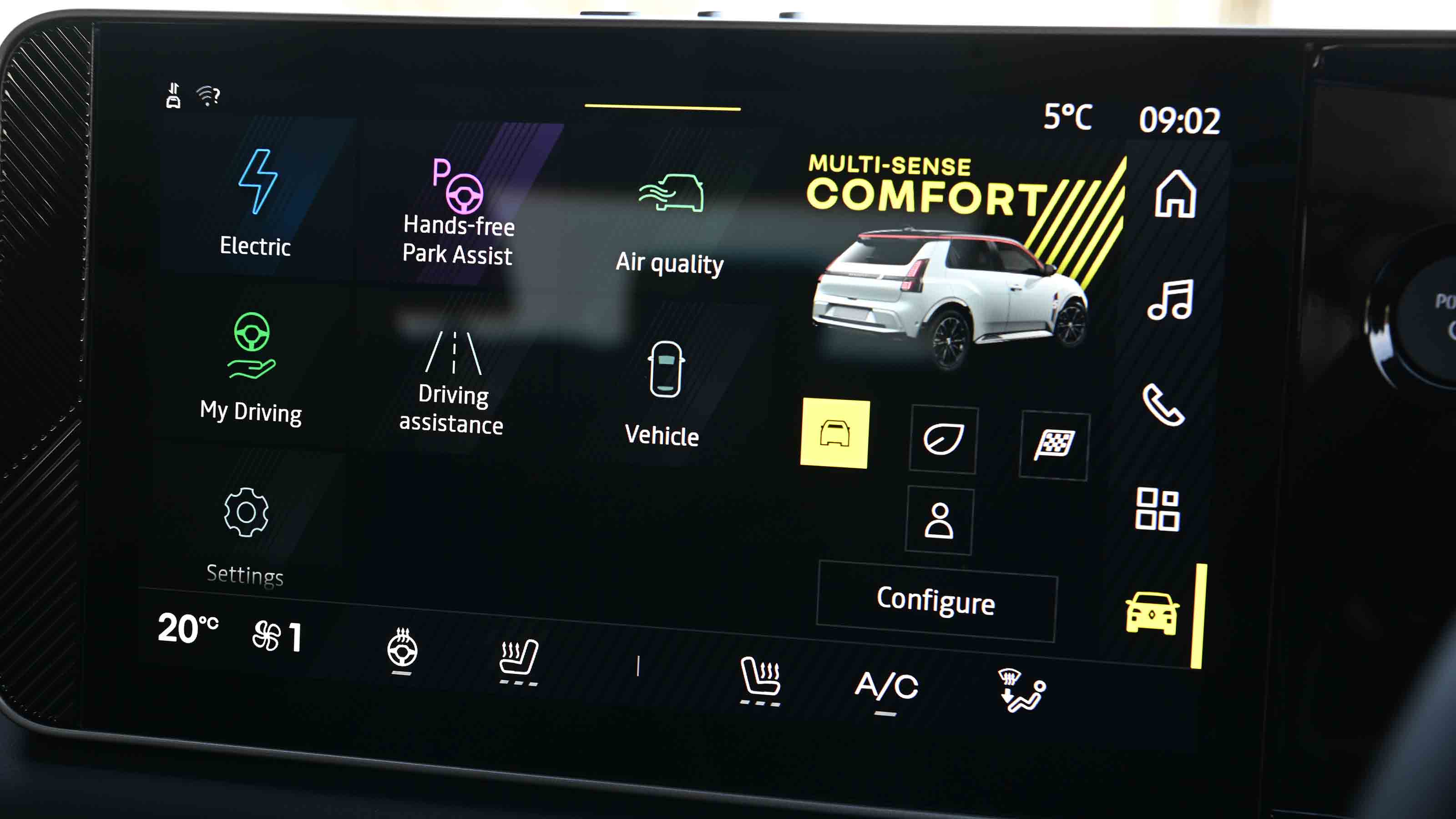 Renault 5 - infotainment screen