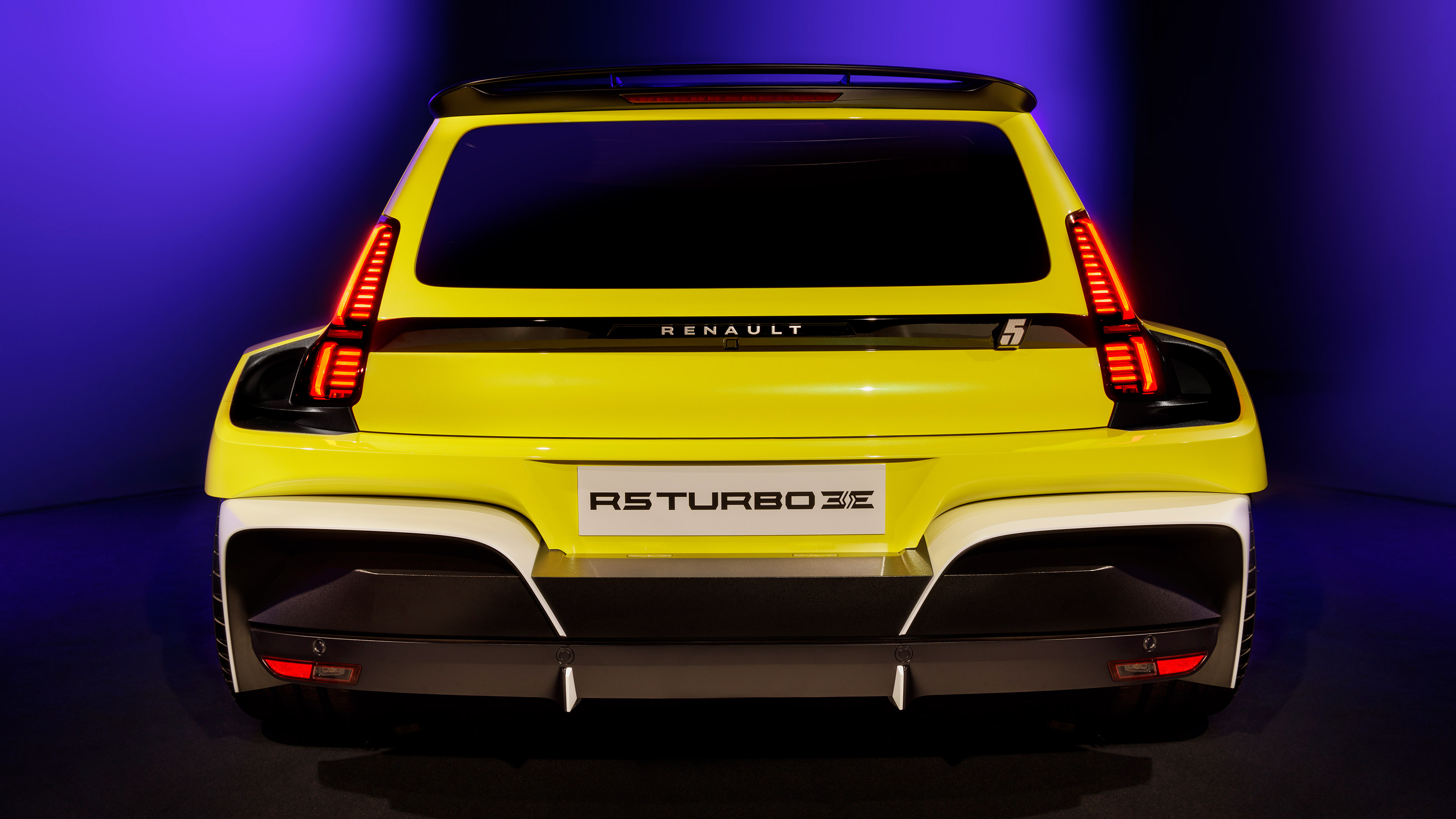 Renault 5 Turbo 3E - full rear