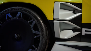 Renault 5 Turbo 3E - side detail