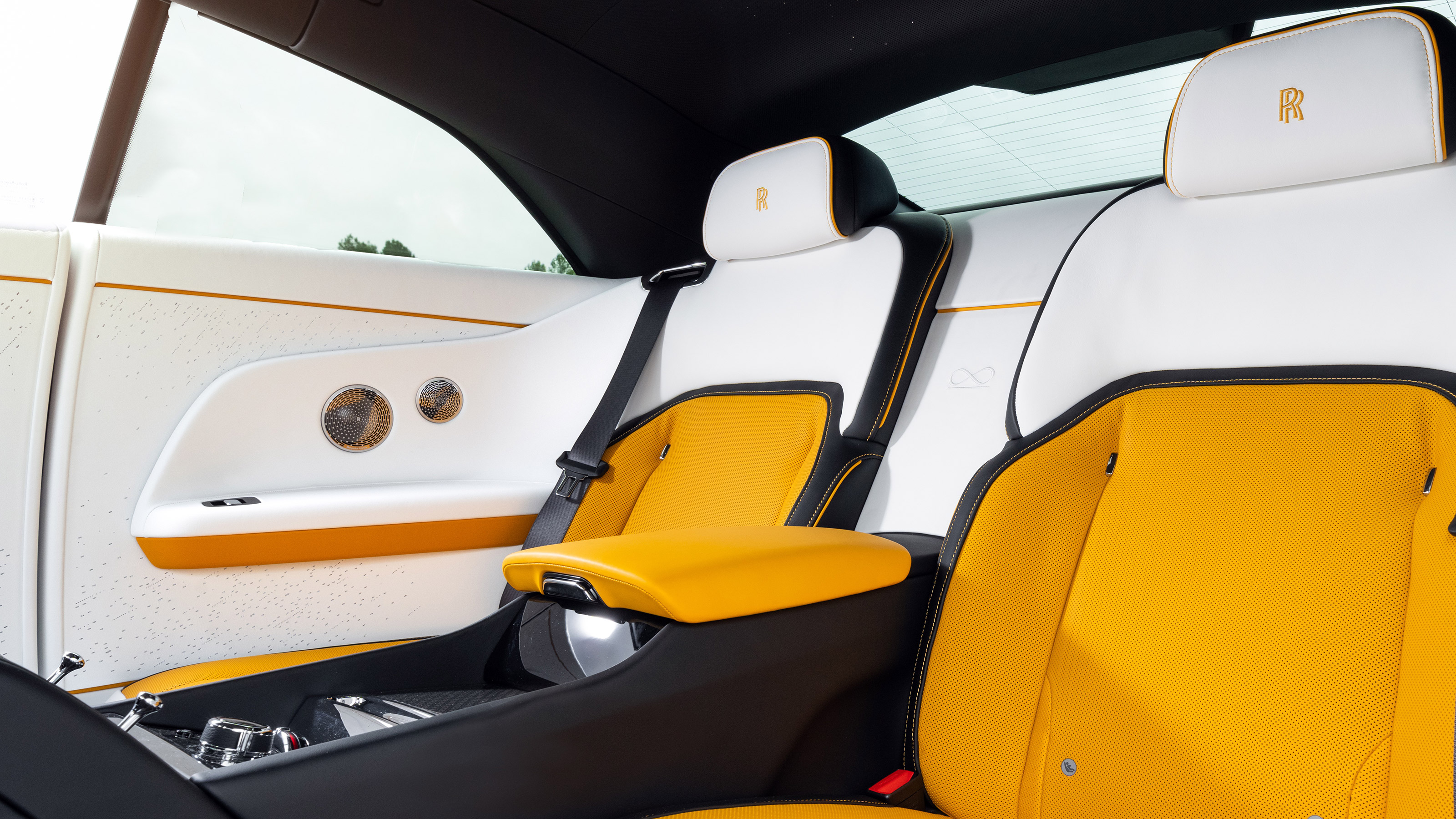 Rolls-Royce Spectre Black Badge - rear seats