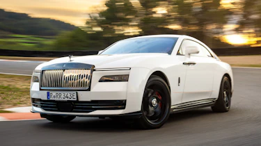Rolls-Royce Spectre Black Badge - front tracking