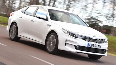 Car Hunter £13,000 saloons - Kia Optima front 3/4