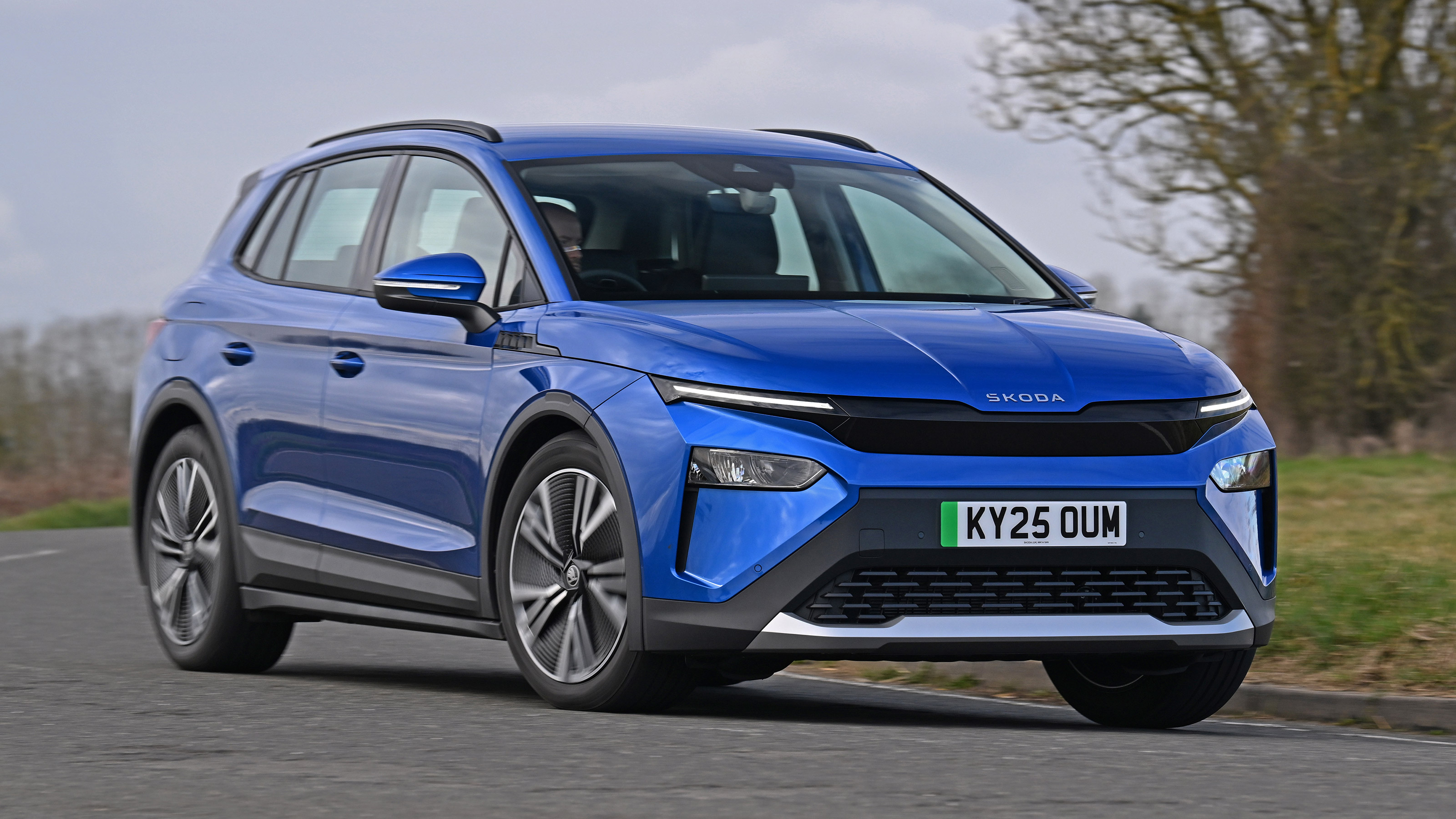 Skoda Elroq - front cornering