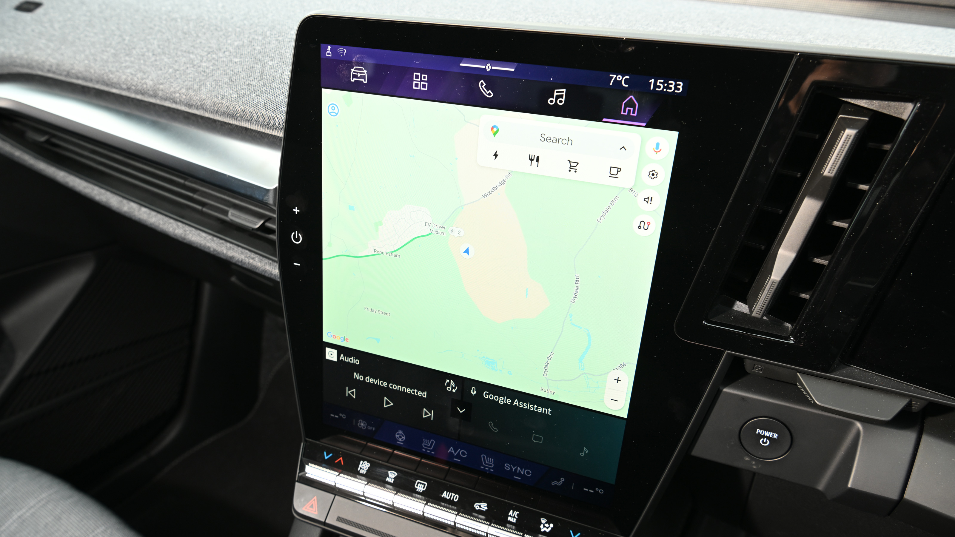 Renault Megane E-Tech - infotainment screen
