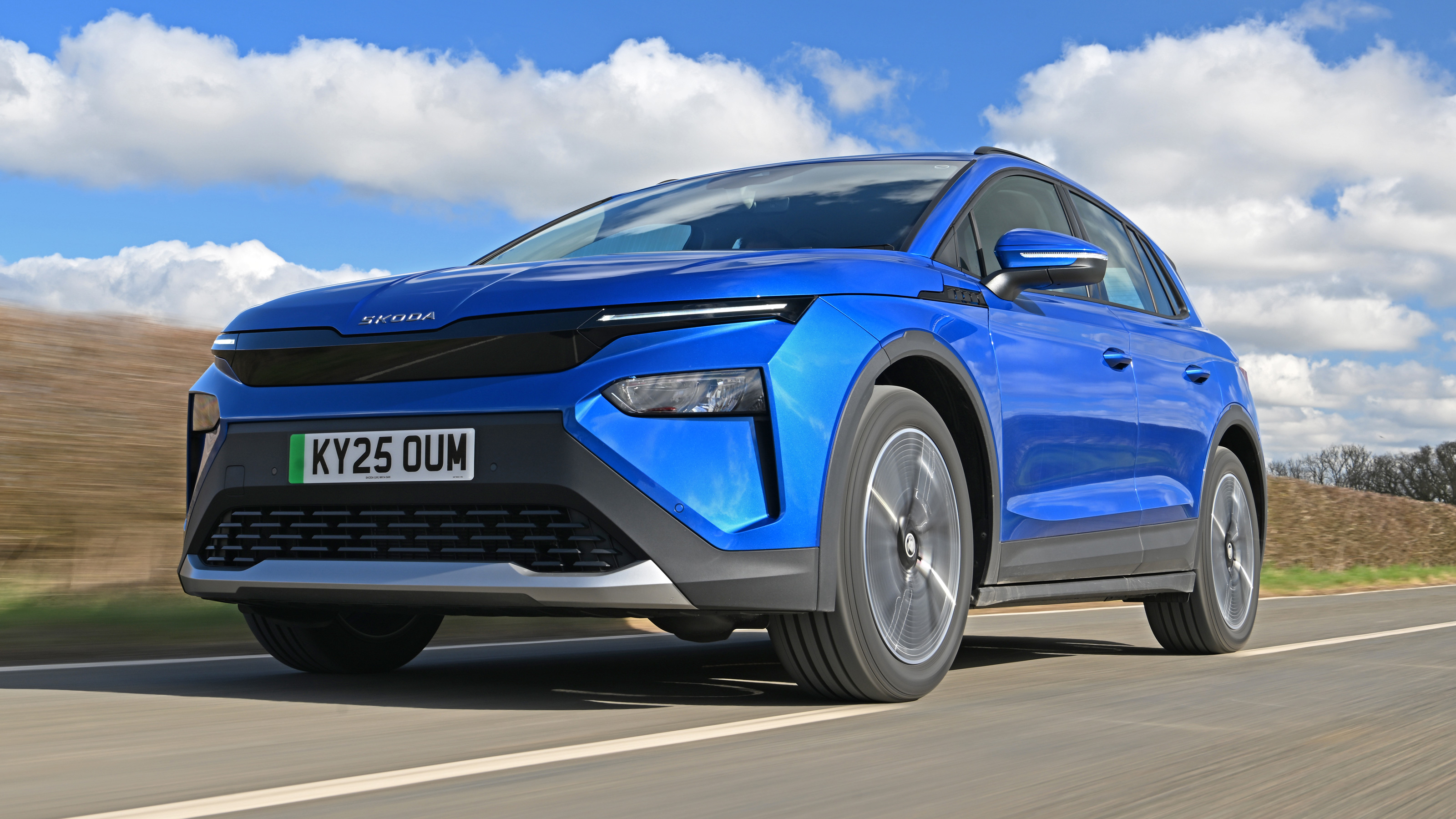 Skoda Elroq - front tracking