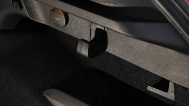 Skoda Kamiq - boot storage hook