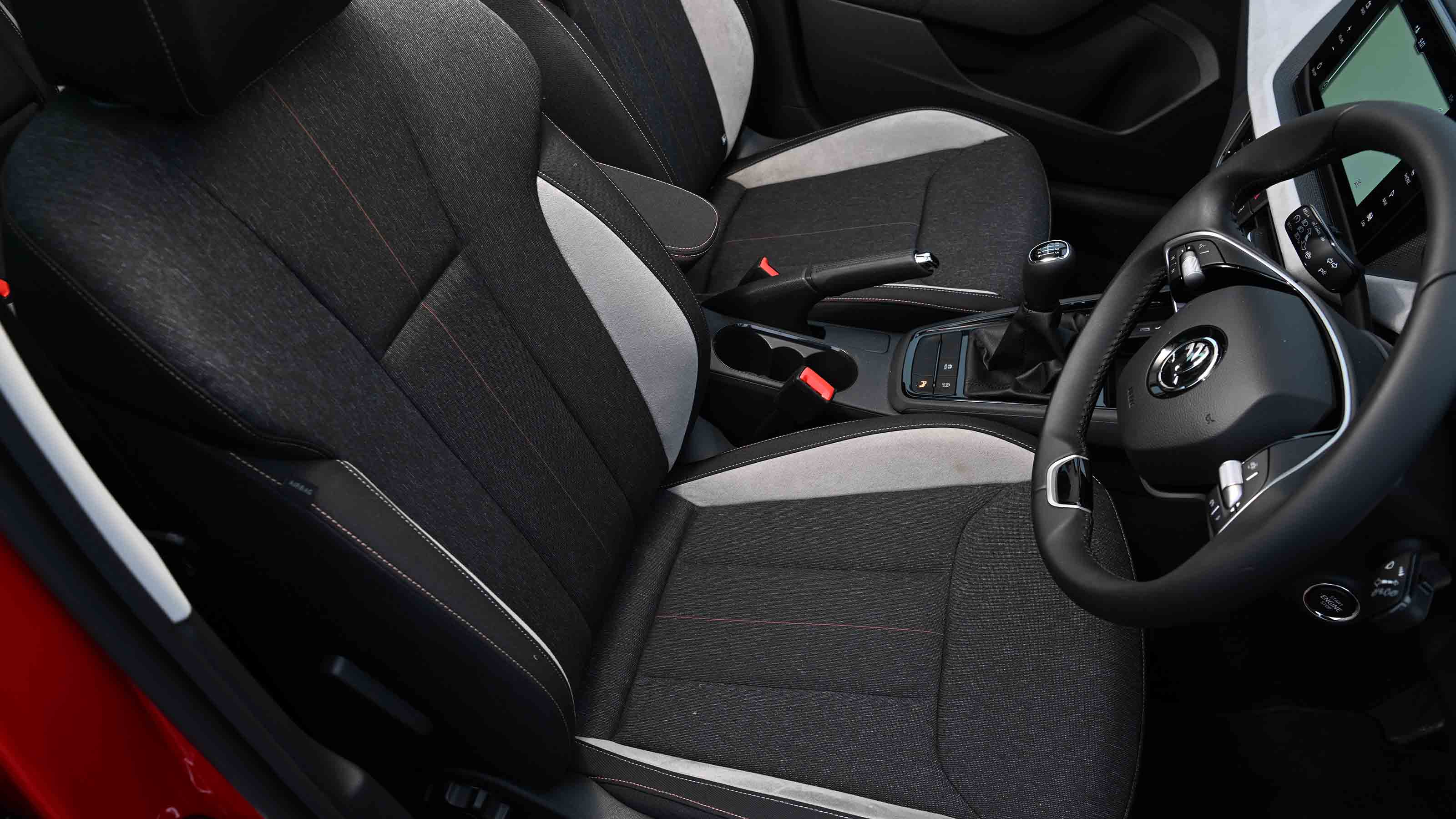 Skoda Kamiq - front seats