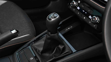 Skoda Kamiq - gear lever