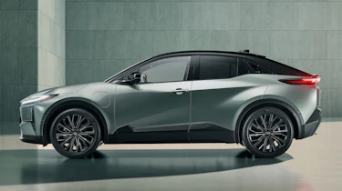 Toyota C-HR+ - side