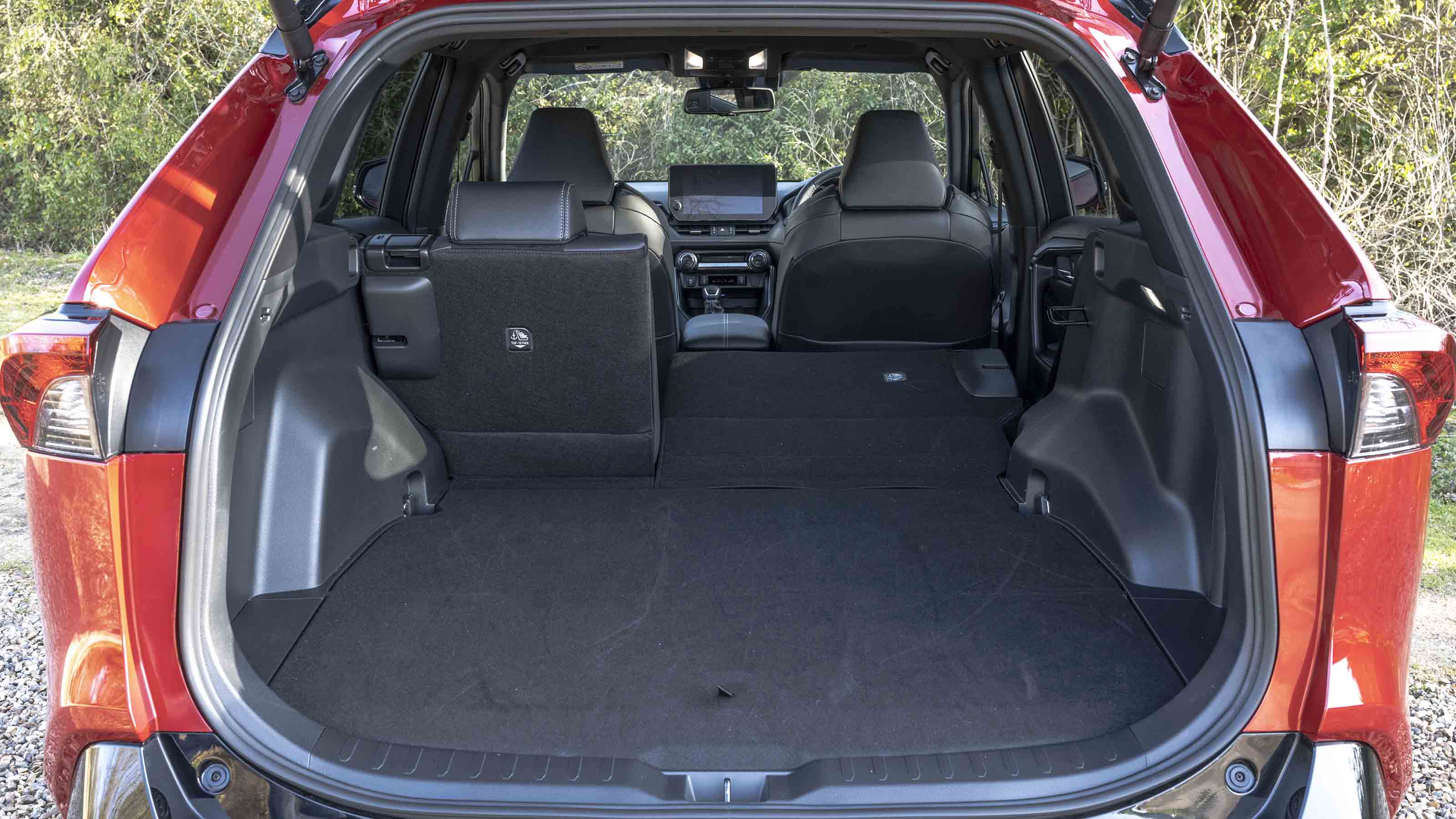 Toyota RAV4 - boot