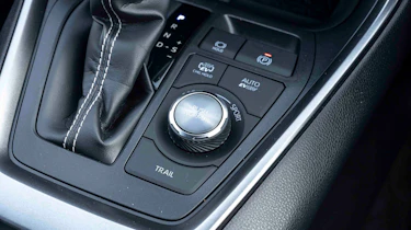 Toyota RAV4 - drive mode dial