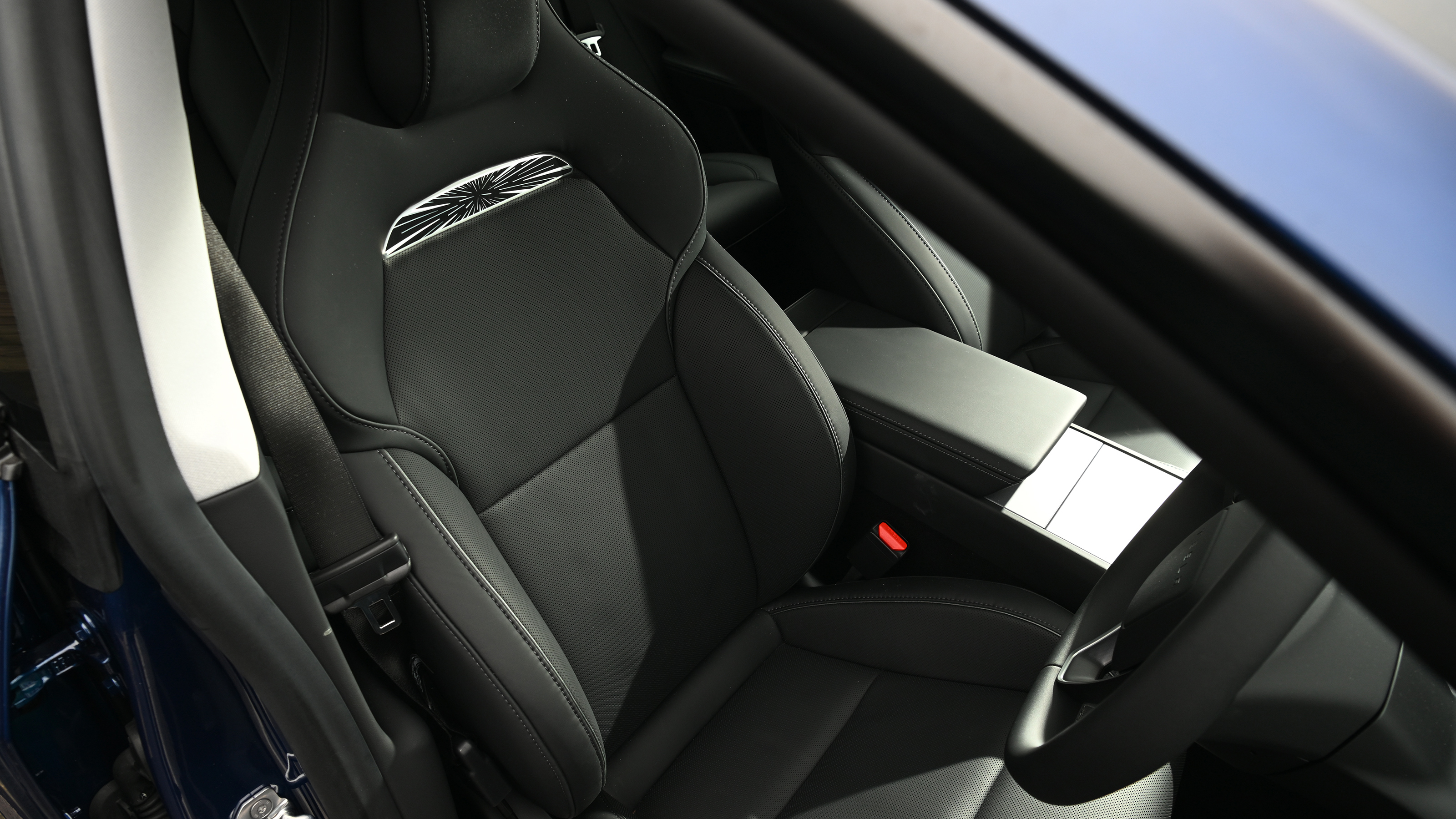 Tesla Model 3 Mk2 - front seats