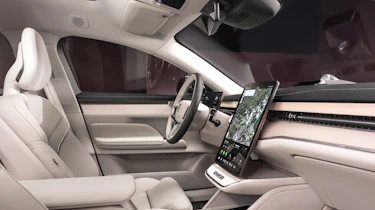 Volvo ES90 - front seats