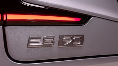 Volvo ES90 - 'ES90' badge