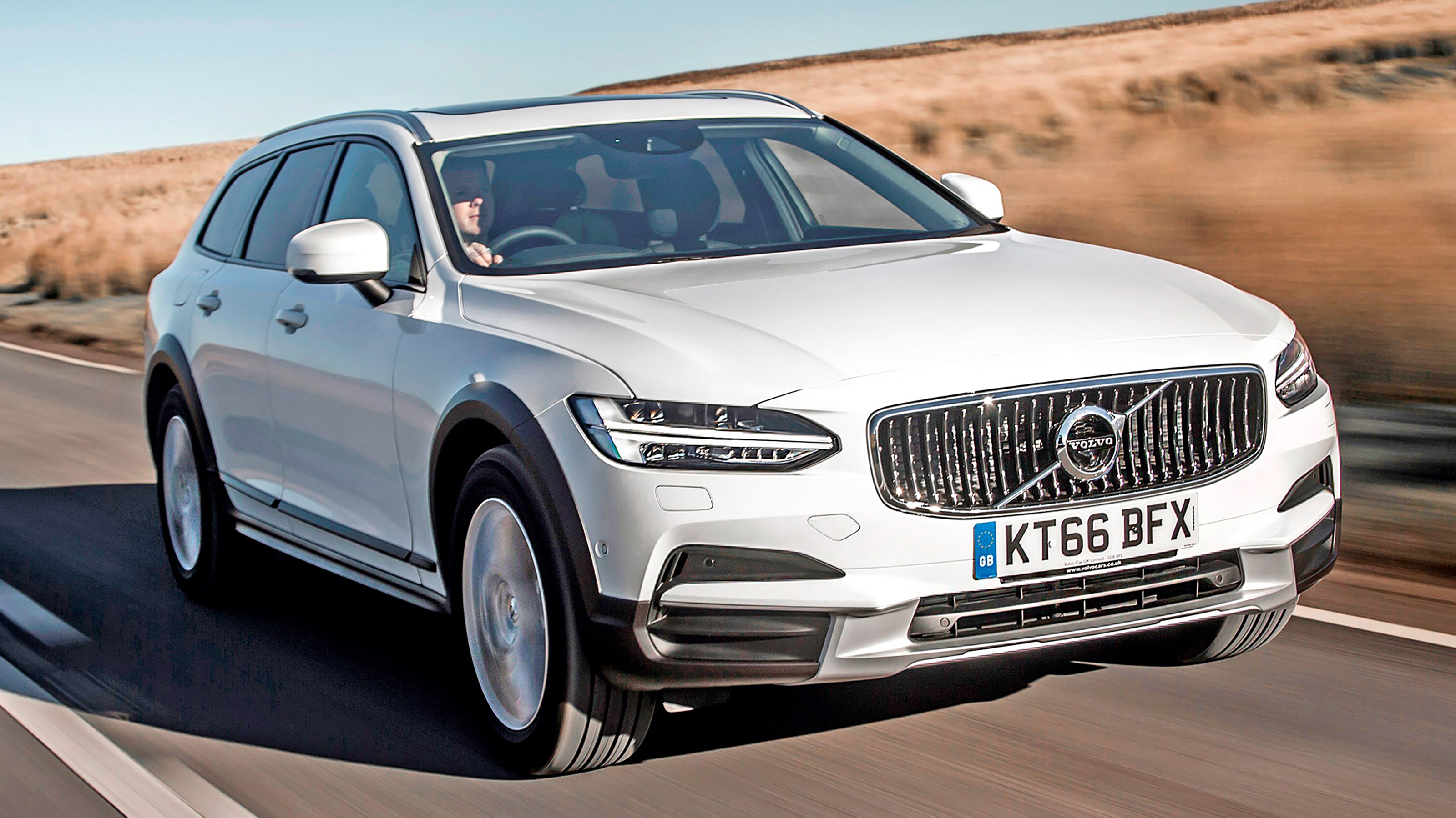 Volvo V90 Cross Country