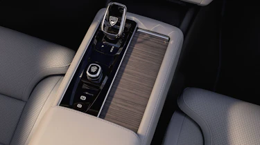 2026 Volvo S90 plug-in hybrid - centre console