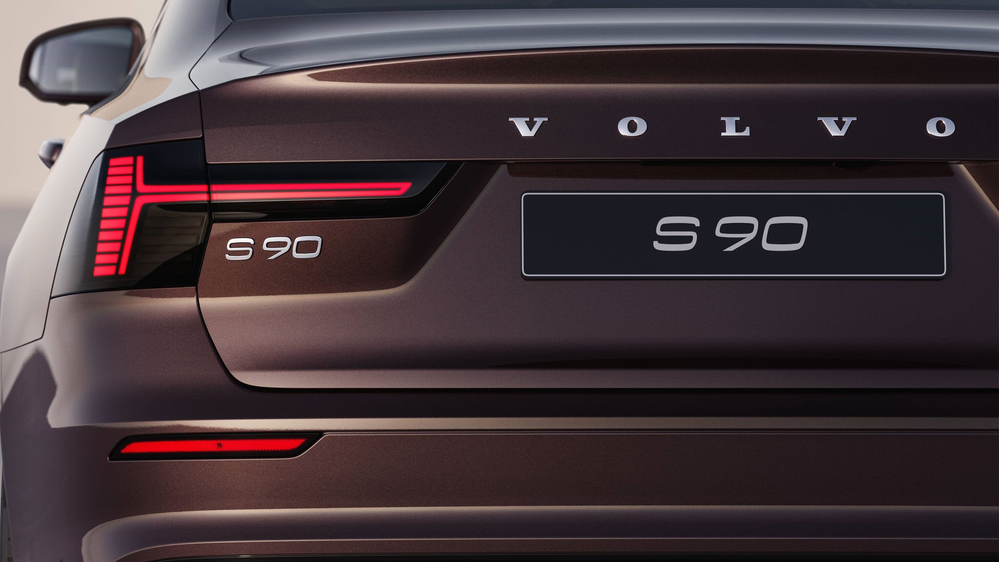 2026 Volvo S90 plug-in hybrid - rear lights and badging