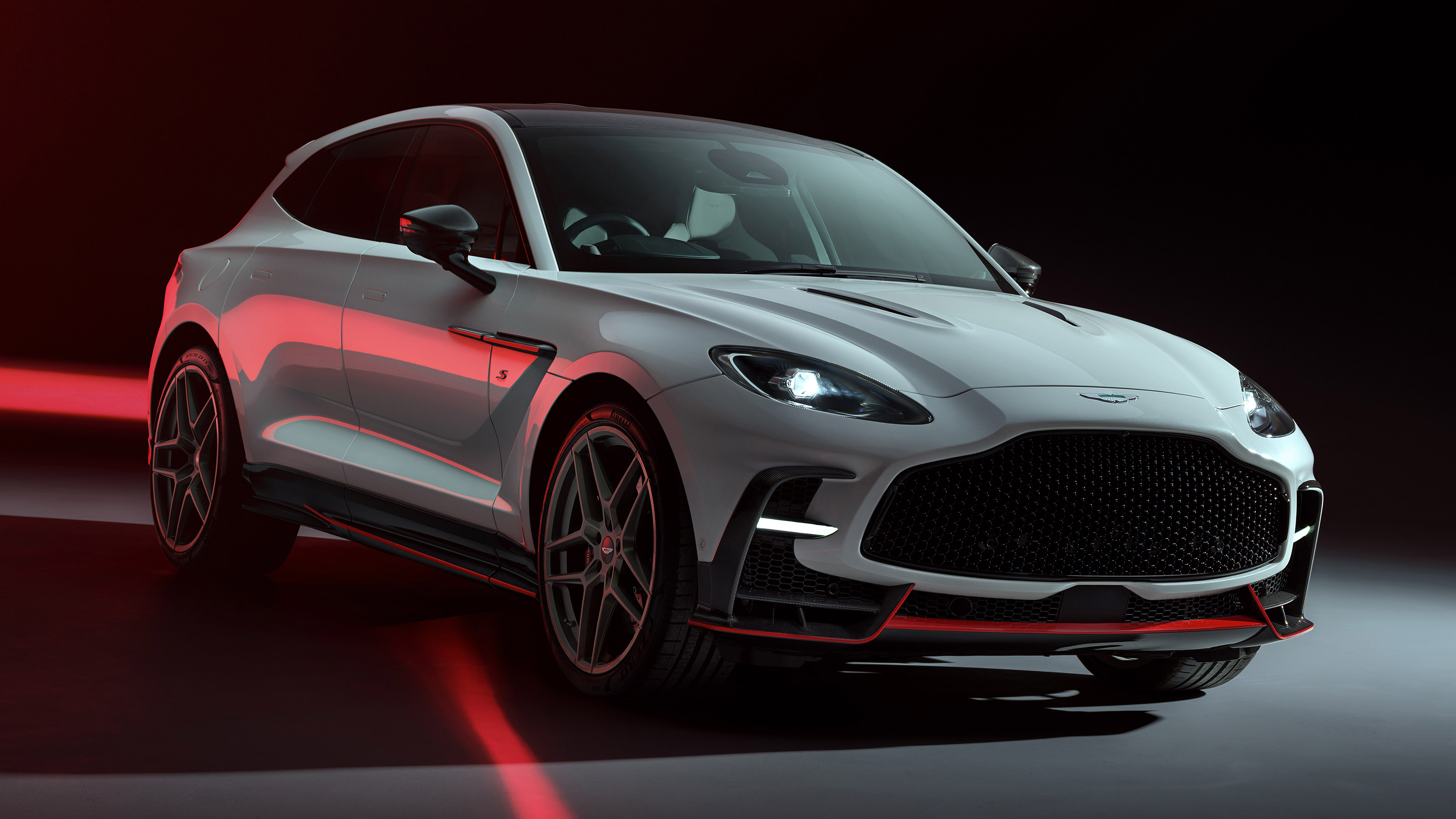 Aston Martin DBX S - front static