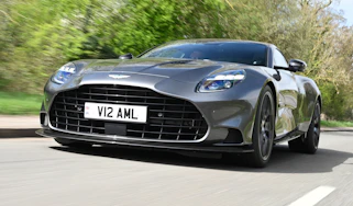 Aston Martin Vanquish - front tracking