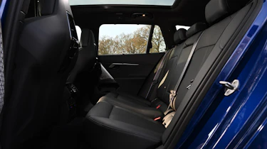BMW M5 Touring - rear seats