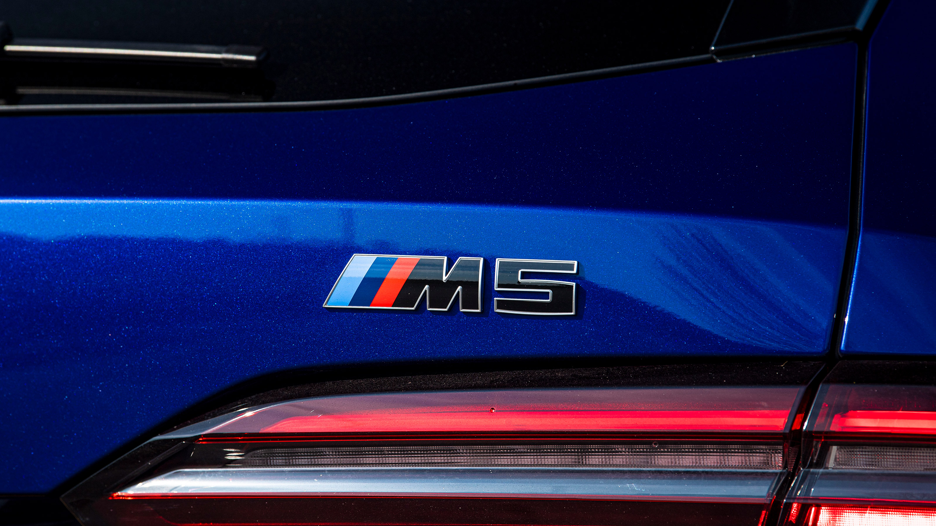 BMW M5 Touring - M5 badge