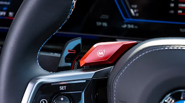 BMW M5 Touring - M button