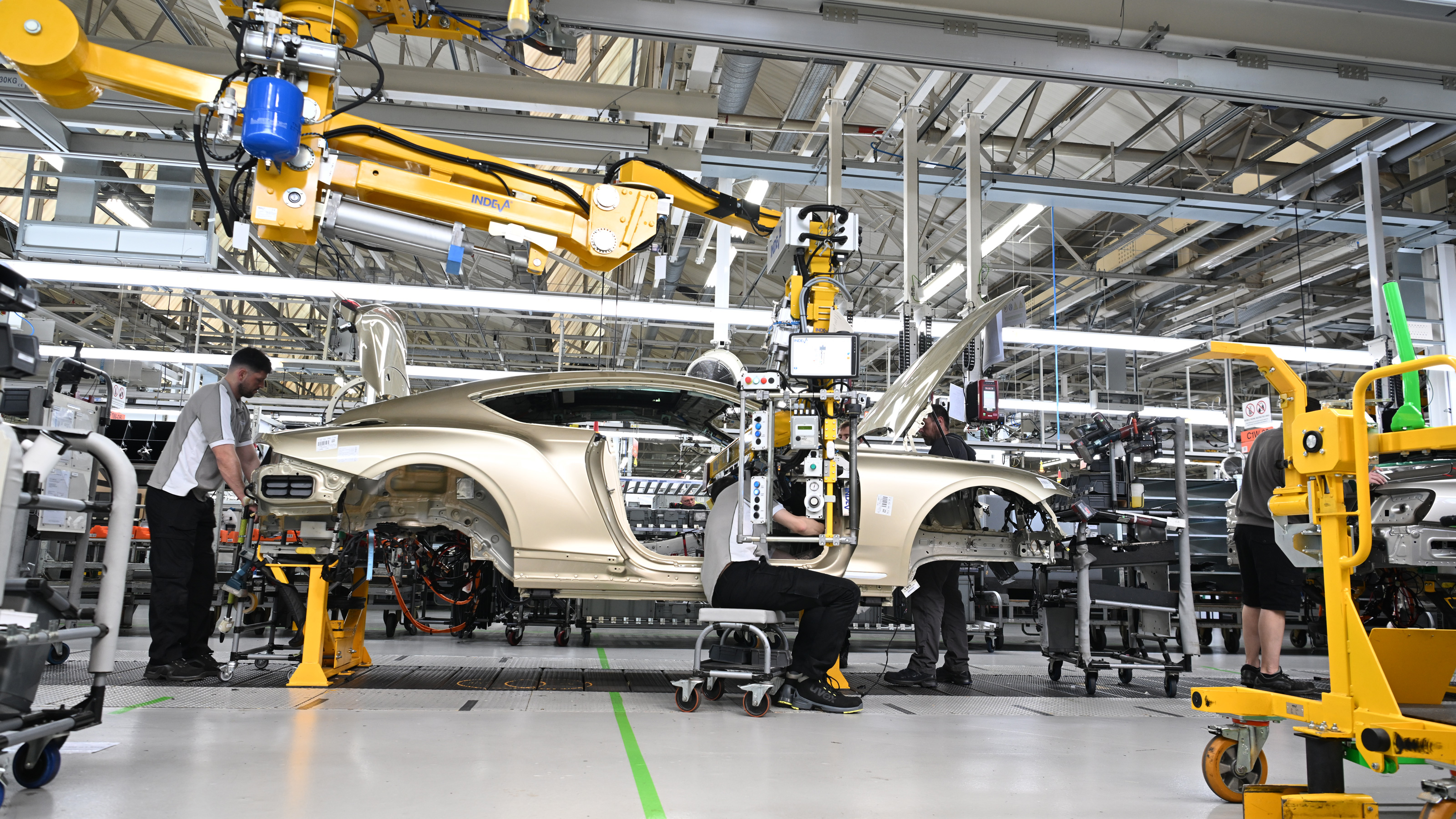 Bentley Crewe Factory- production line