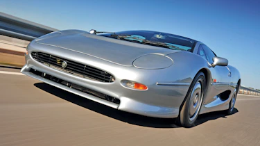 Jaguar XJ220 - front tracking