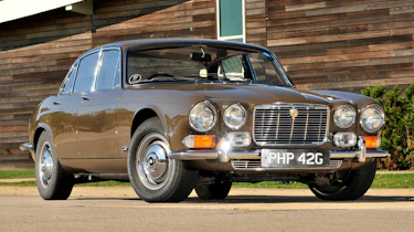 Jaguar XJ6 - front static
